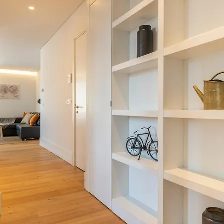 First Avenida Ii דירה